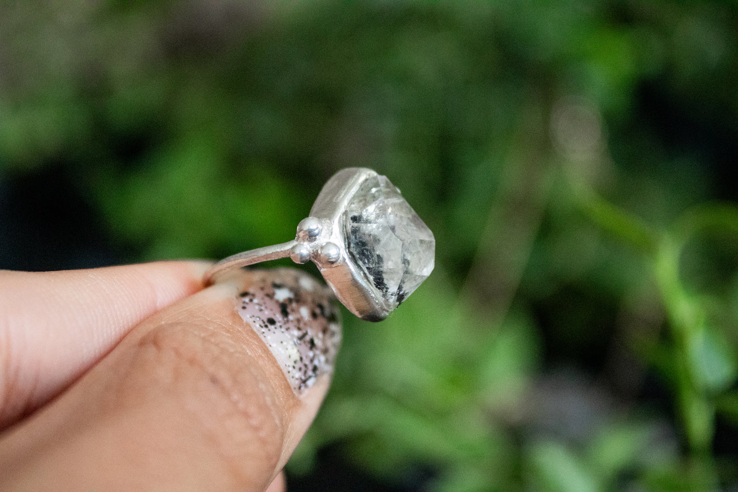 Énergie. Anillo de cuarzo herkimer
