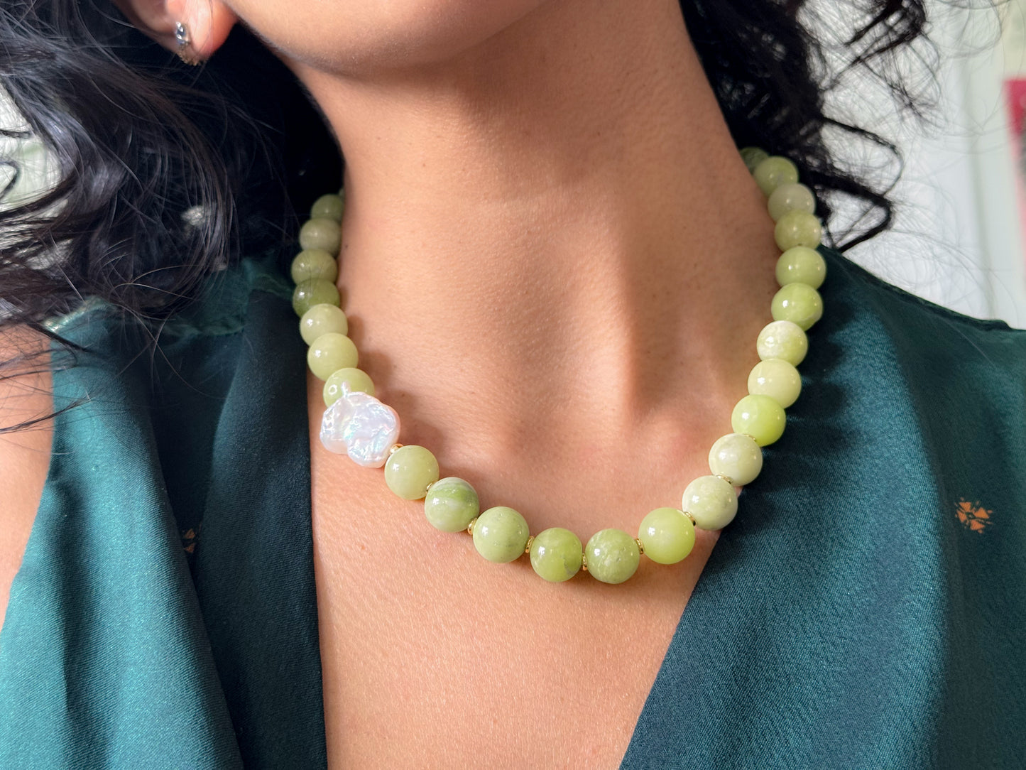 Niebla. Collar de jade y perla