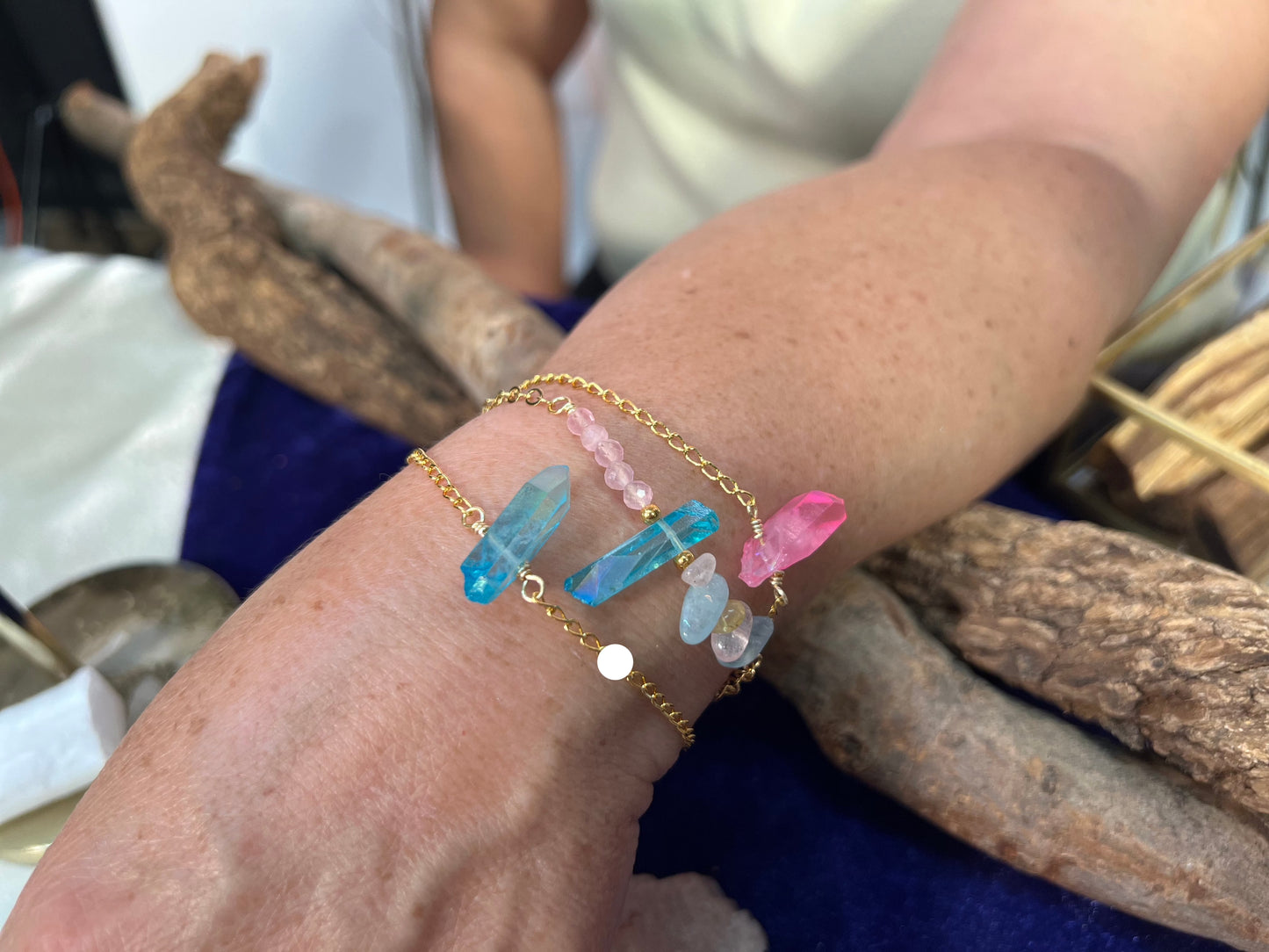 Ya'axka. Pulsera con cuarzo aura aqua