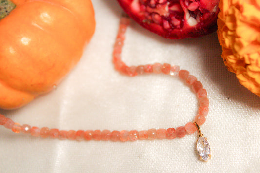 Collar piedra sol