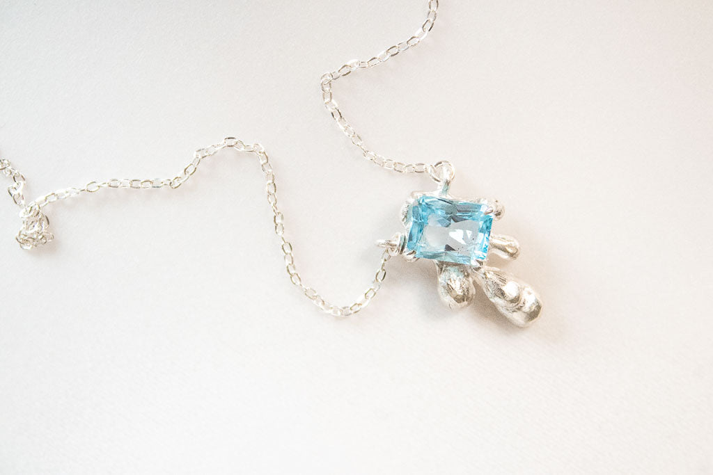 Ánima. Collar de Topacio Azul