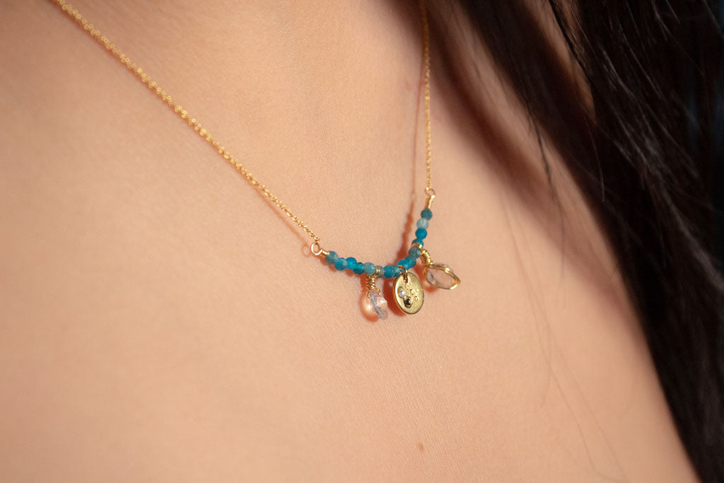 Albor. Collar con apatito y herkimer