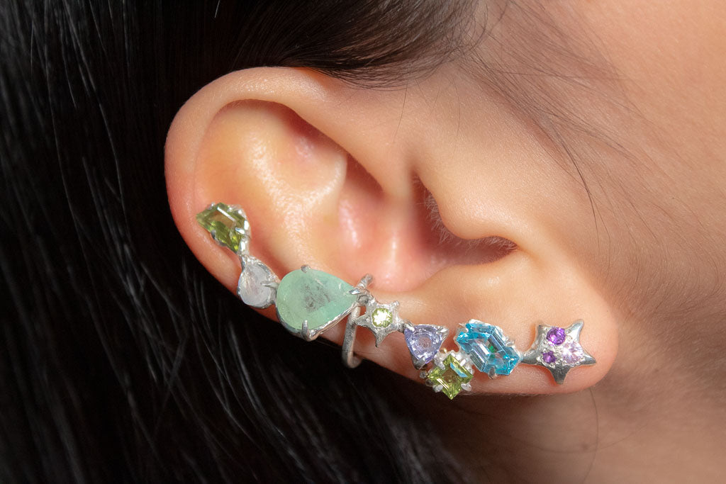 Celebración. Arete con gemas