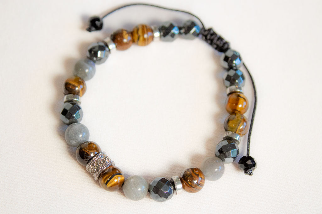 Enfoque y Éxito Personal. Pulsera ajustable con labradorita, hematita y ojo de tigre.