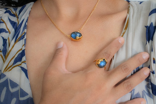 Visión. Collar de labradorita