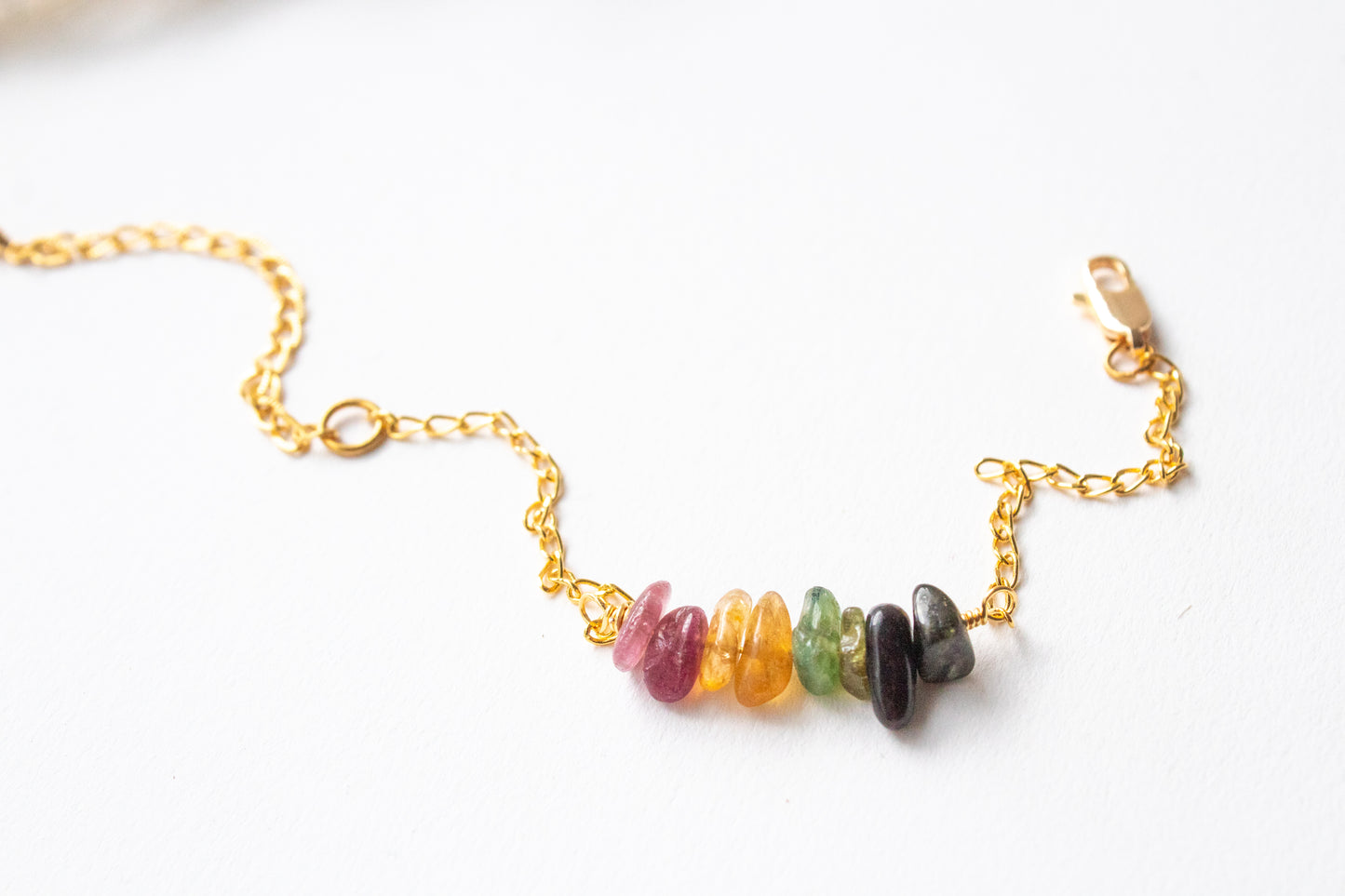 Kabil. Pulsera con turmalinas sandía