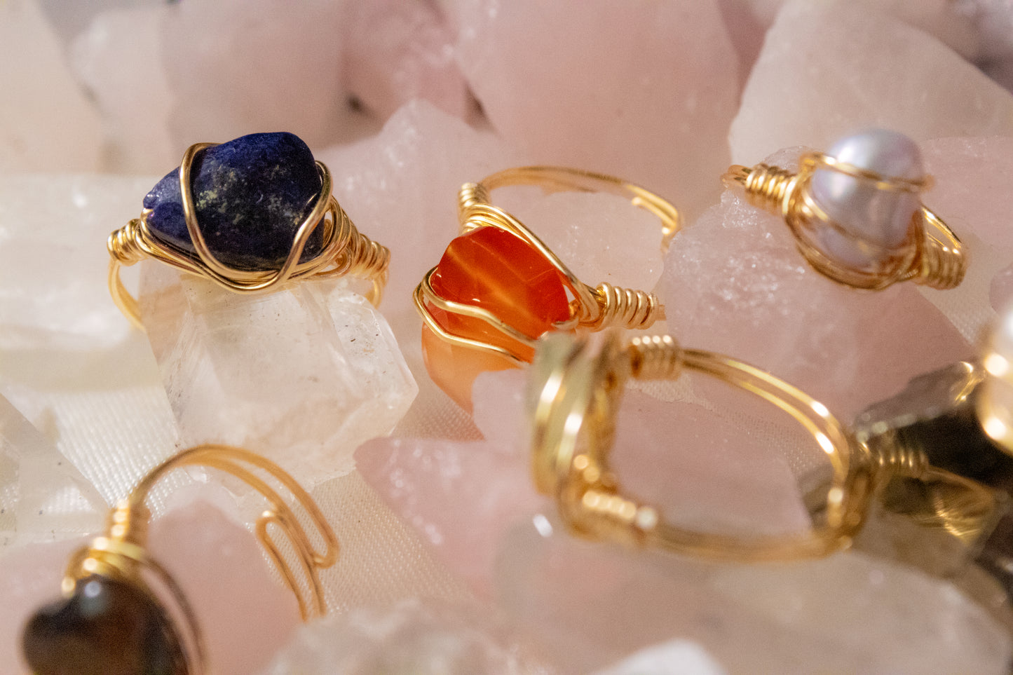 Itzé. Anillo con lapislázuli