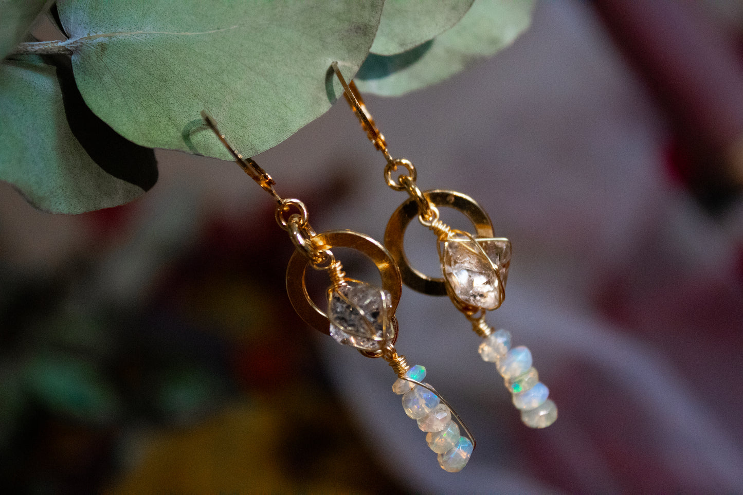 Claridad. Collar con ópalos y herkimer