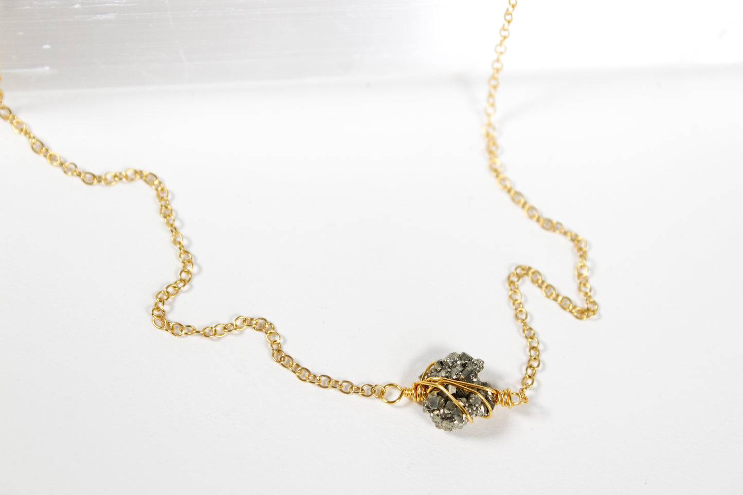 Collar sencillo pirita - Color Mineral