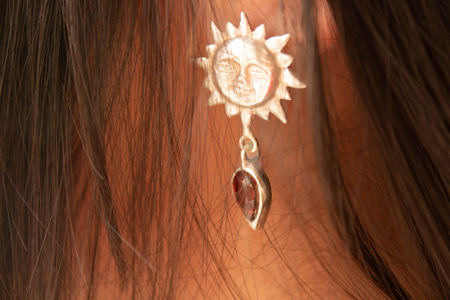 Aretes sol. Granate - Color Mineral