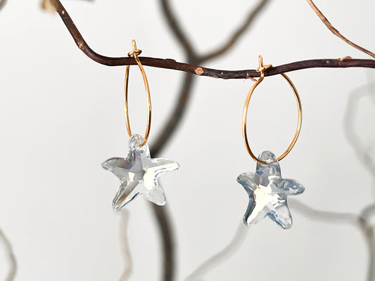 Ka'an. Arracadas minimalistas con estrella de Swarovski