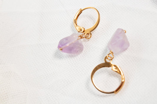 Travesía. Aretes con amatista natural