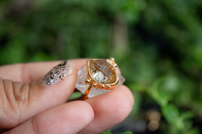 Énergie. Anillo de cuarzo herkimer