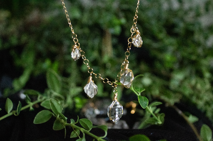 Conexión. Collar de cuarzos herkimer