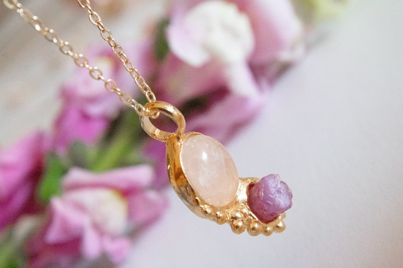 Balance. Necklace with rose quartz and ruby