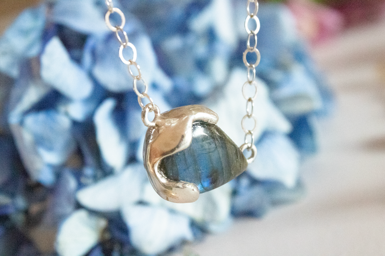 Utopia. Labradorite necklace