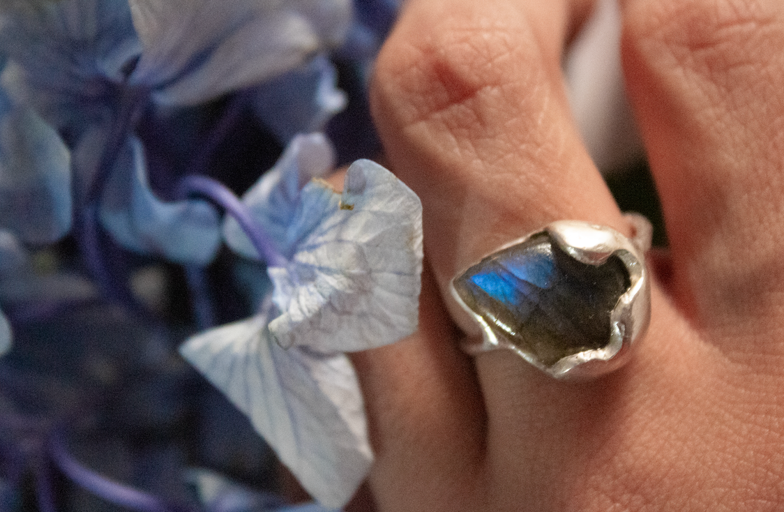 Utopia. Labradorite ring