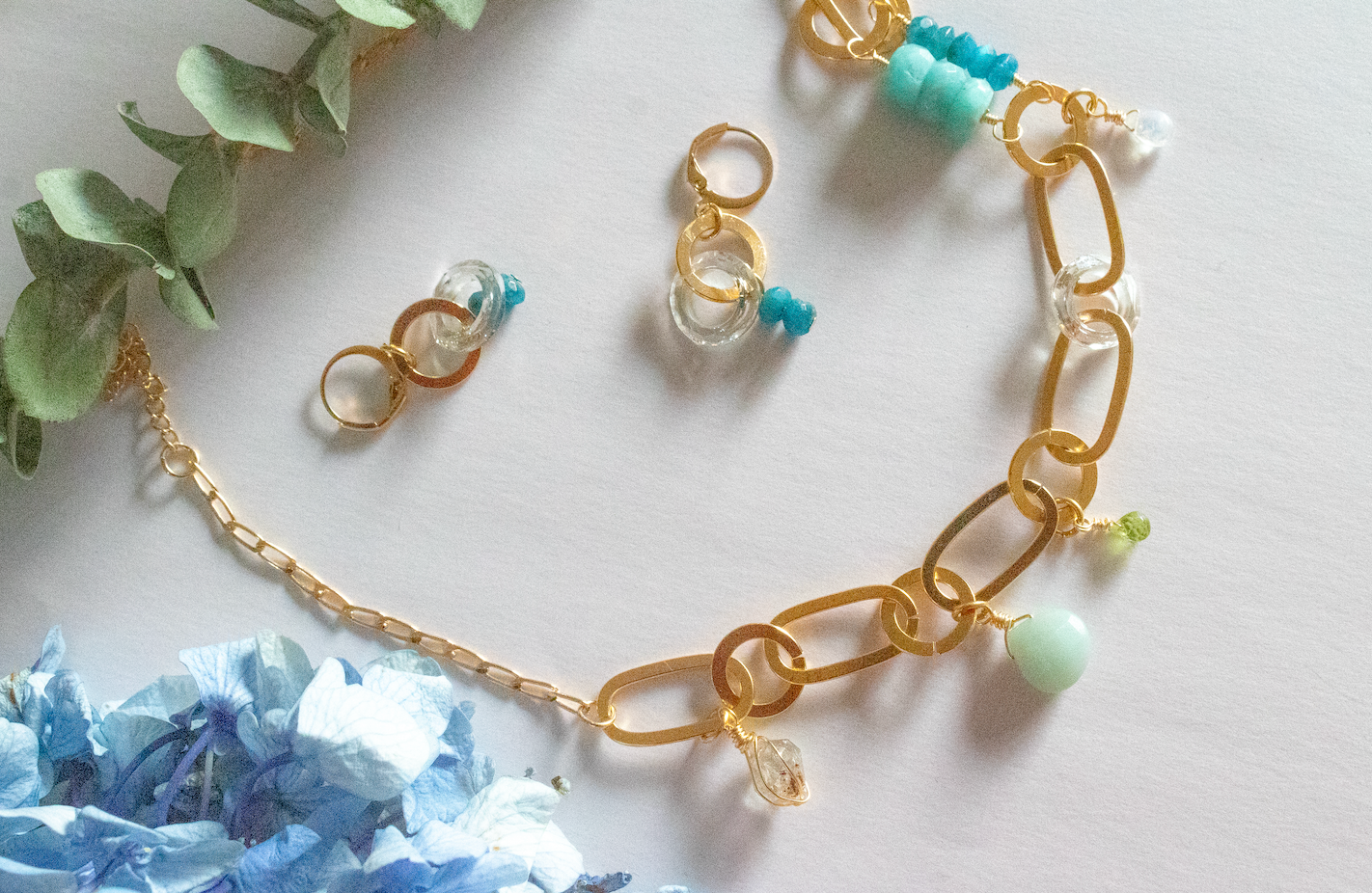 Tide. Huggies with apatite