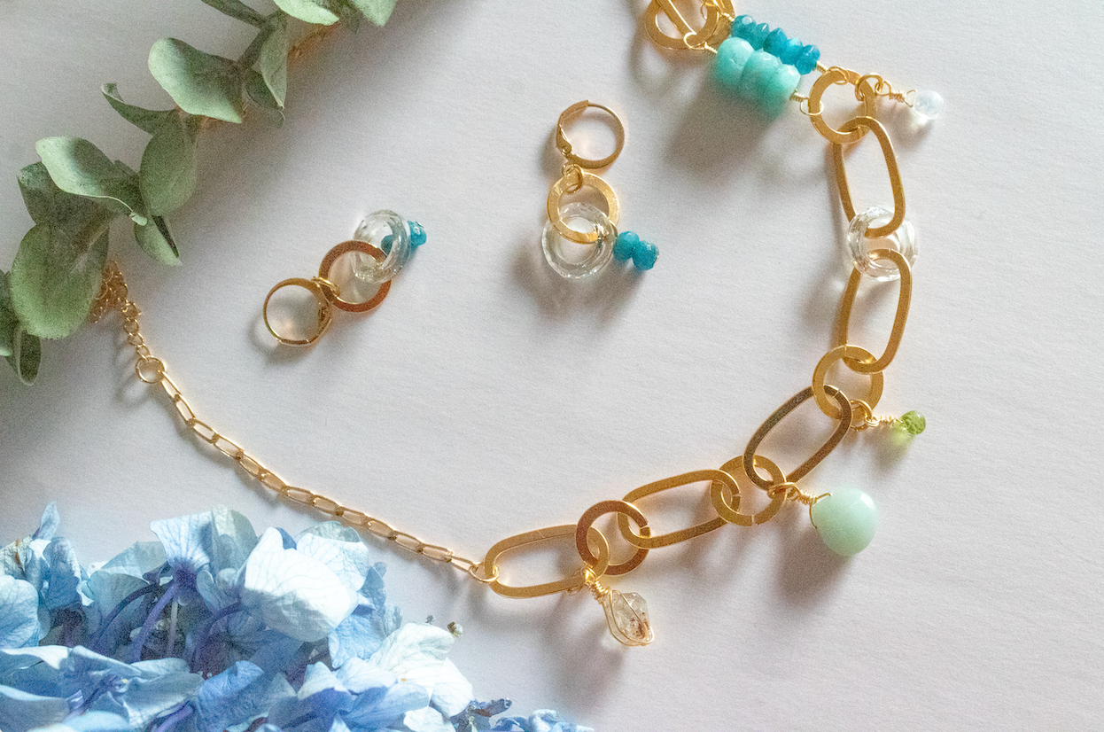 Marea. Choker with apatite, amazonite, moonstone, peridot