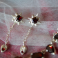 Resurgir. Aretes con granate