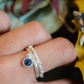 Pureza. Anillo con zafiro