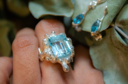 Ánima. Anillo de topacio