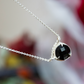Voluntad. Collar de calcedonia negra