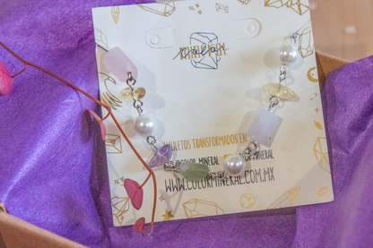 Tonantzin. Pulsera con aguamarina, cuarzo rosa, amatista, cuarzo citrino y perla de concha.