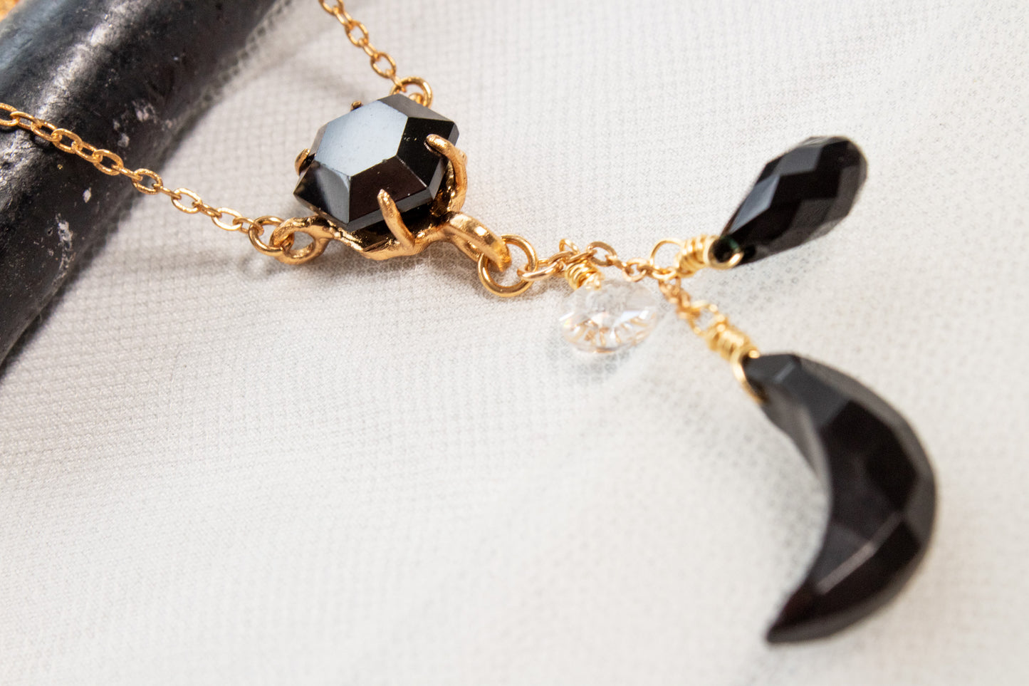 Nocturna. Collar con ónix