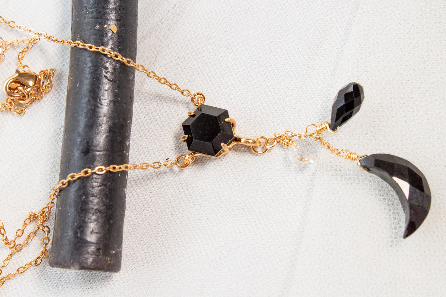 Nocturna. Collar con ónix