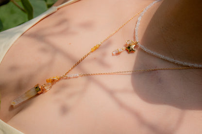 Horizonte Vivo. Collar con cuarzo mango, ojo de gato, cuarzo blanco, citrino y ámbar
