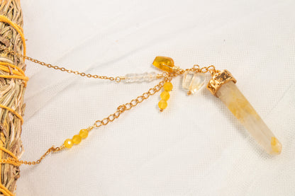 Horizonte Vivo. Collar con cuarzo mango, ojo de gato, cuarzo blanco, citrino y ámbar