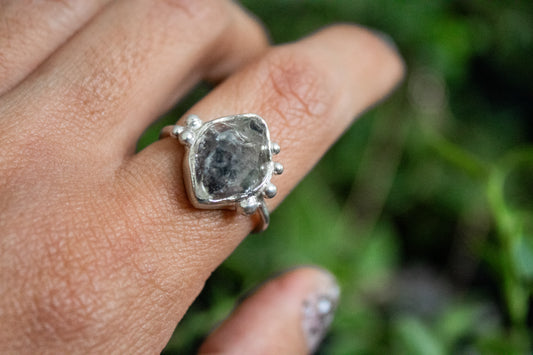 Énergie. Anillo de cuarzo herkimer