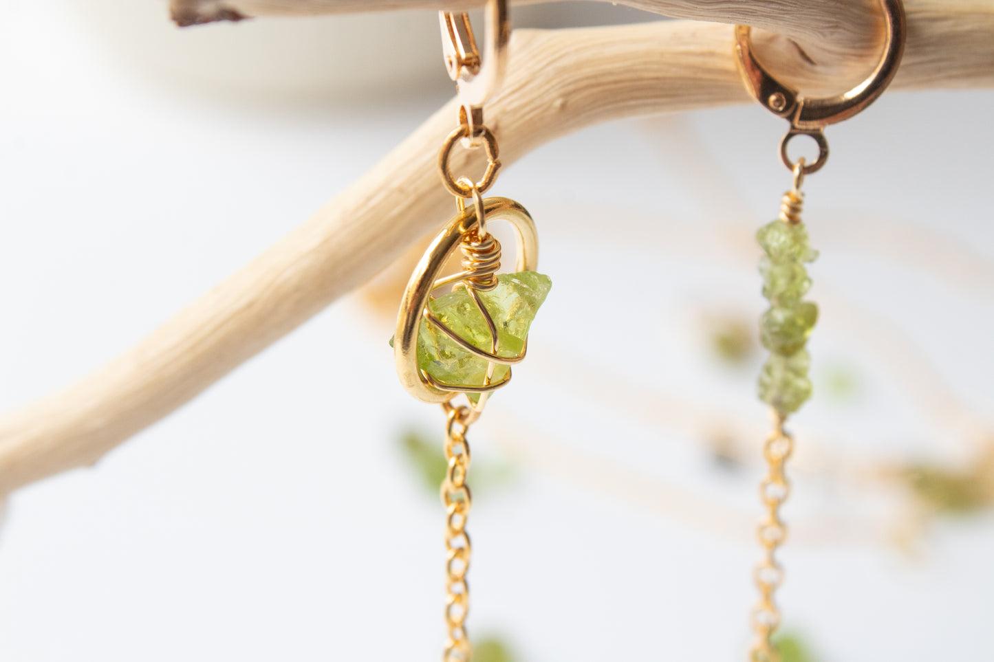 Euphrosyne. Huggies earrings with peridot 