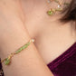 Eufrósine. Brazalete con peridoto