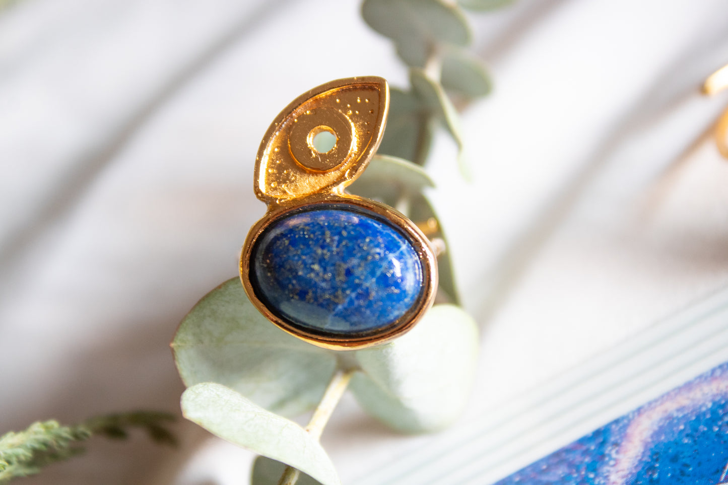 Ojo Celestial. Anillo con lapislázuli y ojo