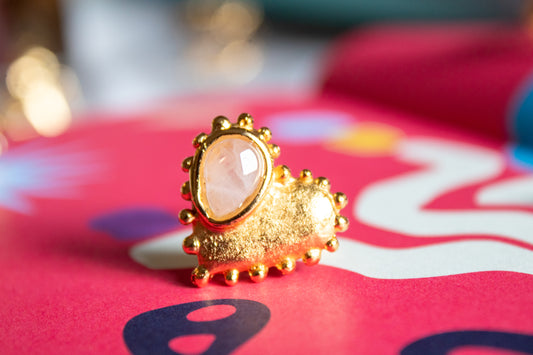 Amor infinito. Anillo con cuarzo rosa