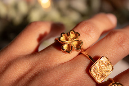 Trébol de fortuna. Anillo