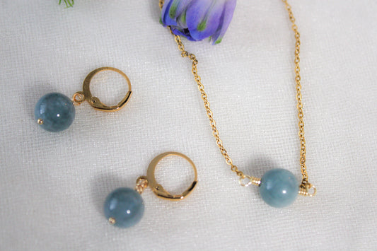 Collar minimalista de jade