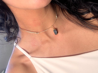 Aura. Collar de cordón con dije a elegir