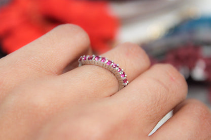 Anillo de rubí