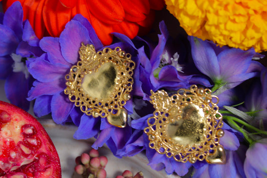Aretes de corazón sagrado