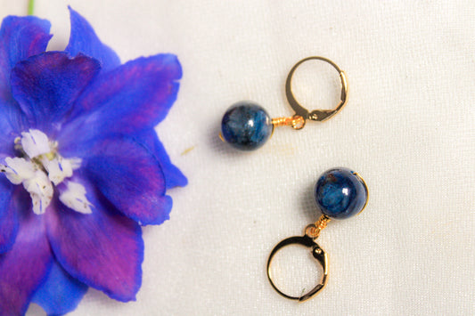 Aretes Huggies de cianita