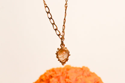 Estela. Collar de cuarzo rutilado