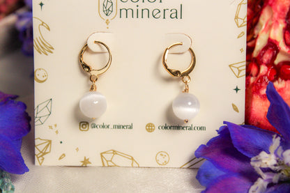 Aretes Huggies de selenita