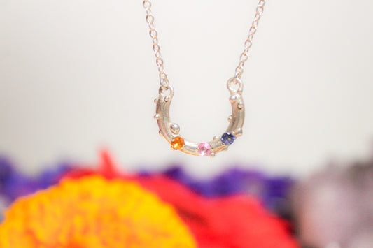Collar de zafiro amarillo, azul y rosa en plata .925