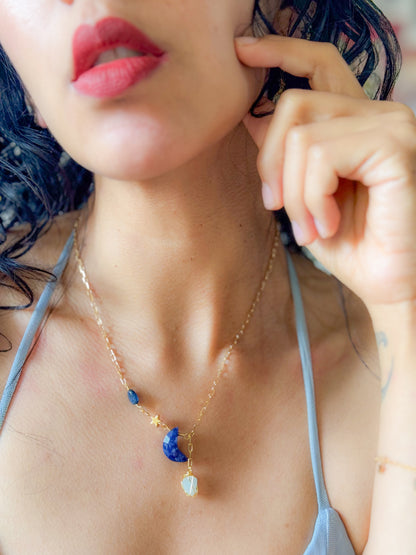 Maia. Collar con Aguamarina, cianita y sodalita