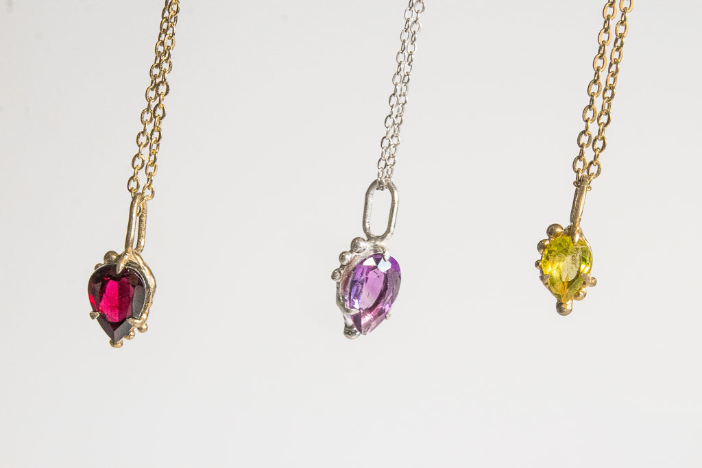 Elia. Collar con gema a elegir