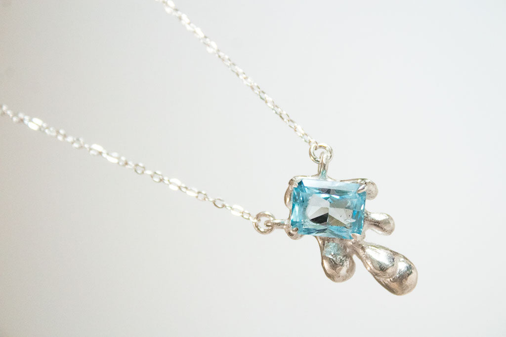 Ánima. Collar de Topacio Azul