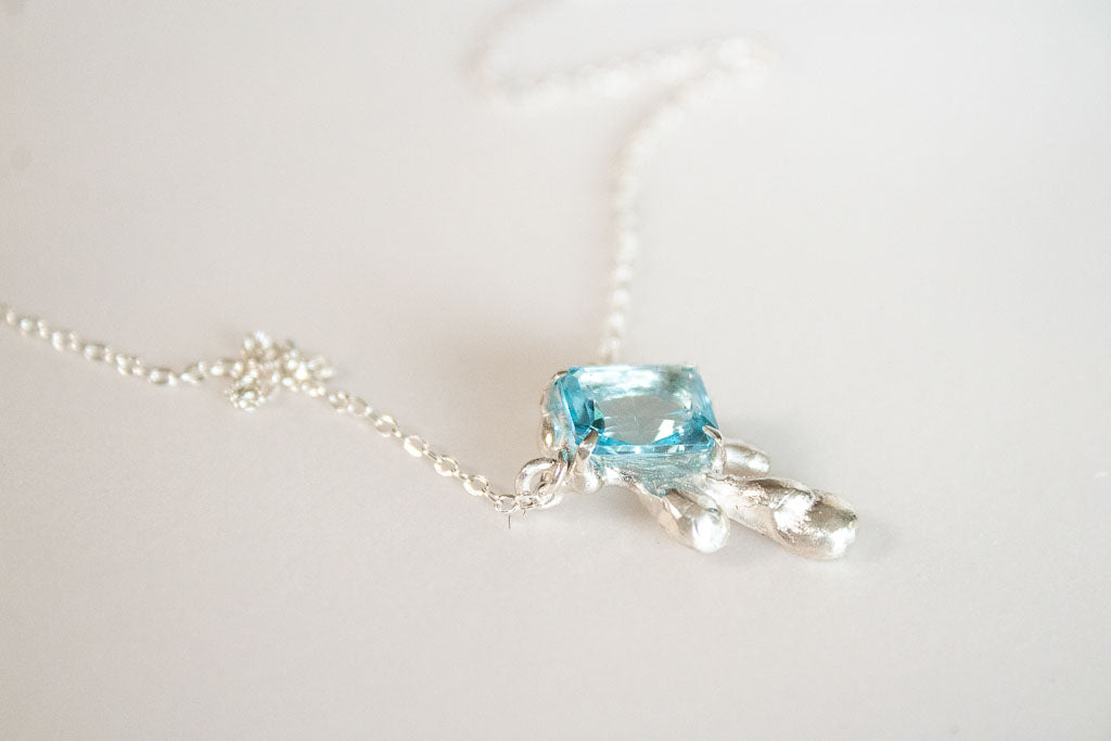 Ánima. Collar de Topacio Azul